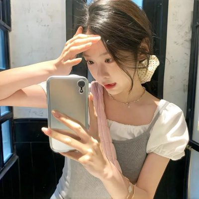 橘衫男子的画像